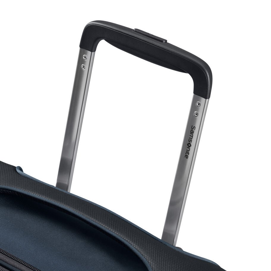 Samsonite D'Lite Spinner Carry-On&trade; in the color Midnight Blue. image number 13